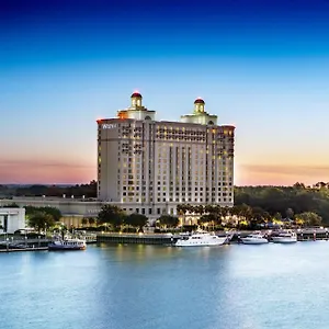 Westin Harbor Golf & Savannah